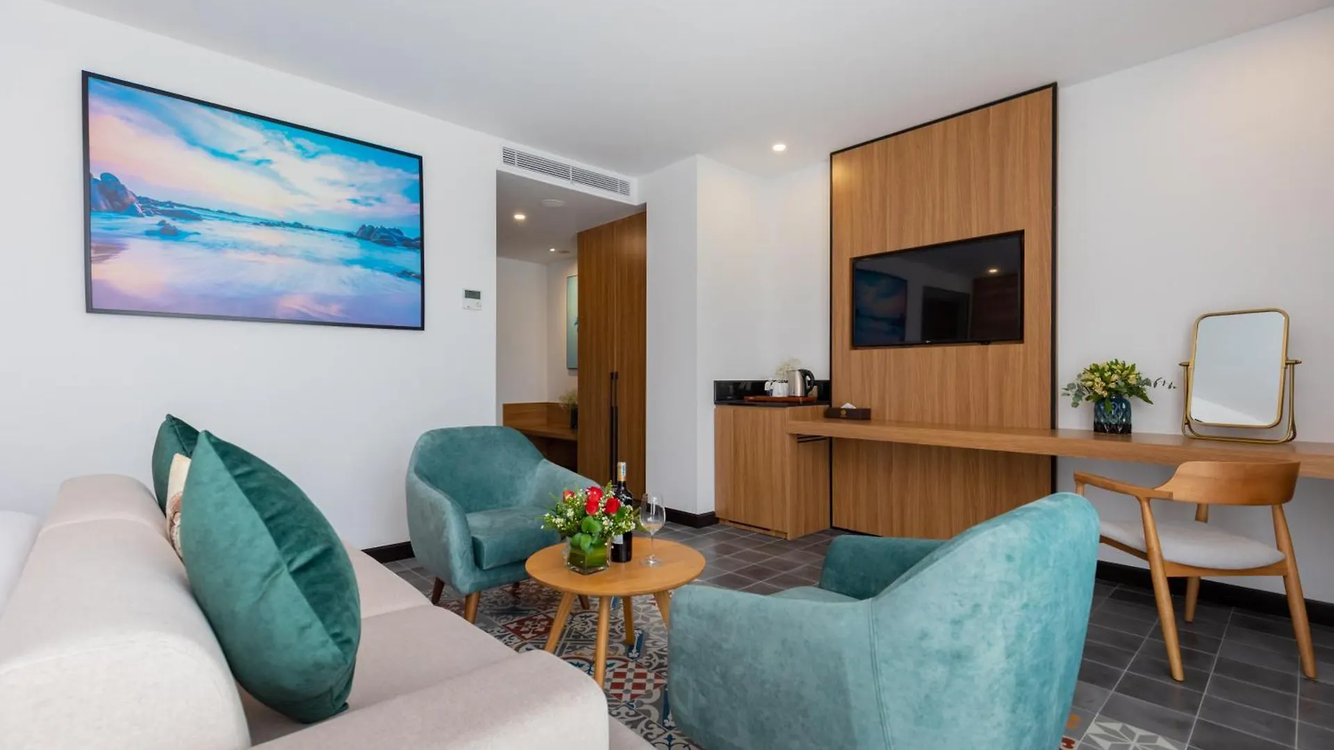 Petro House Vung Tau - Block A Hotel 3*,